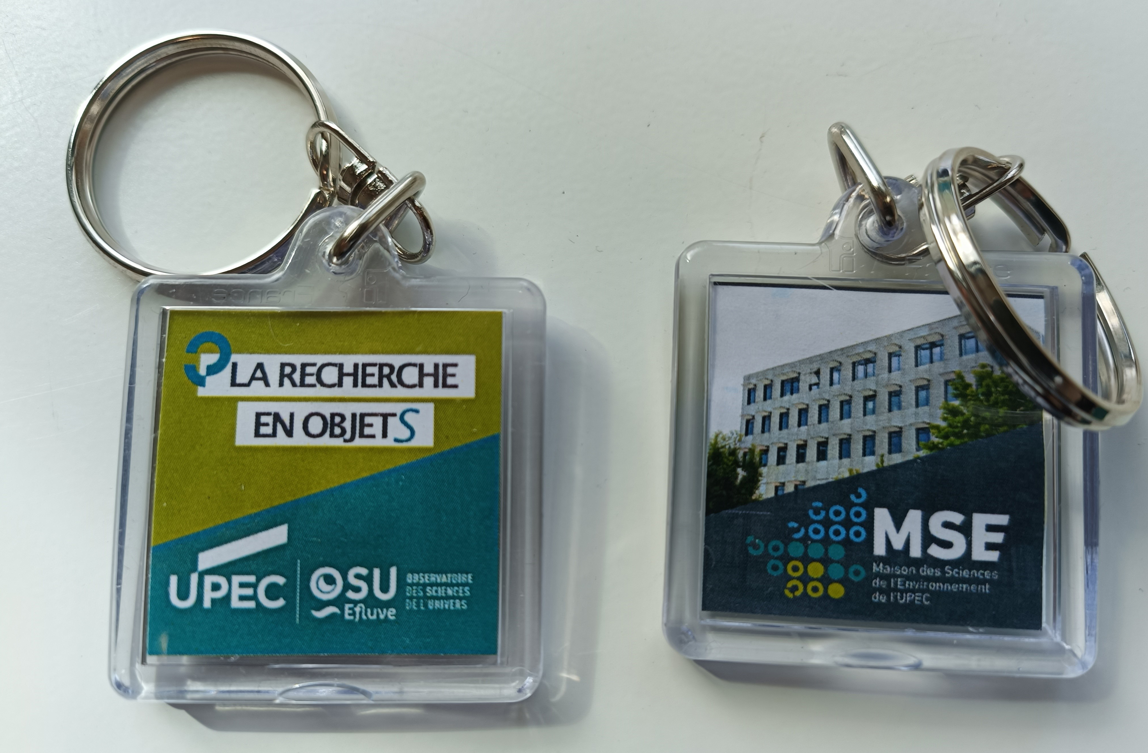 Exposition "La recherche en objetS" - Porte clés